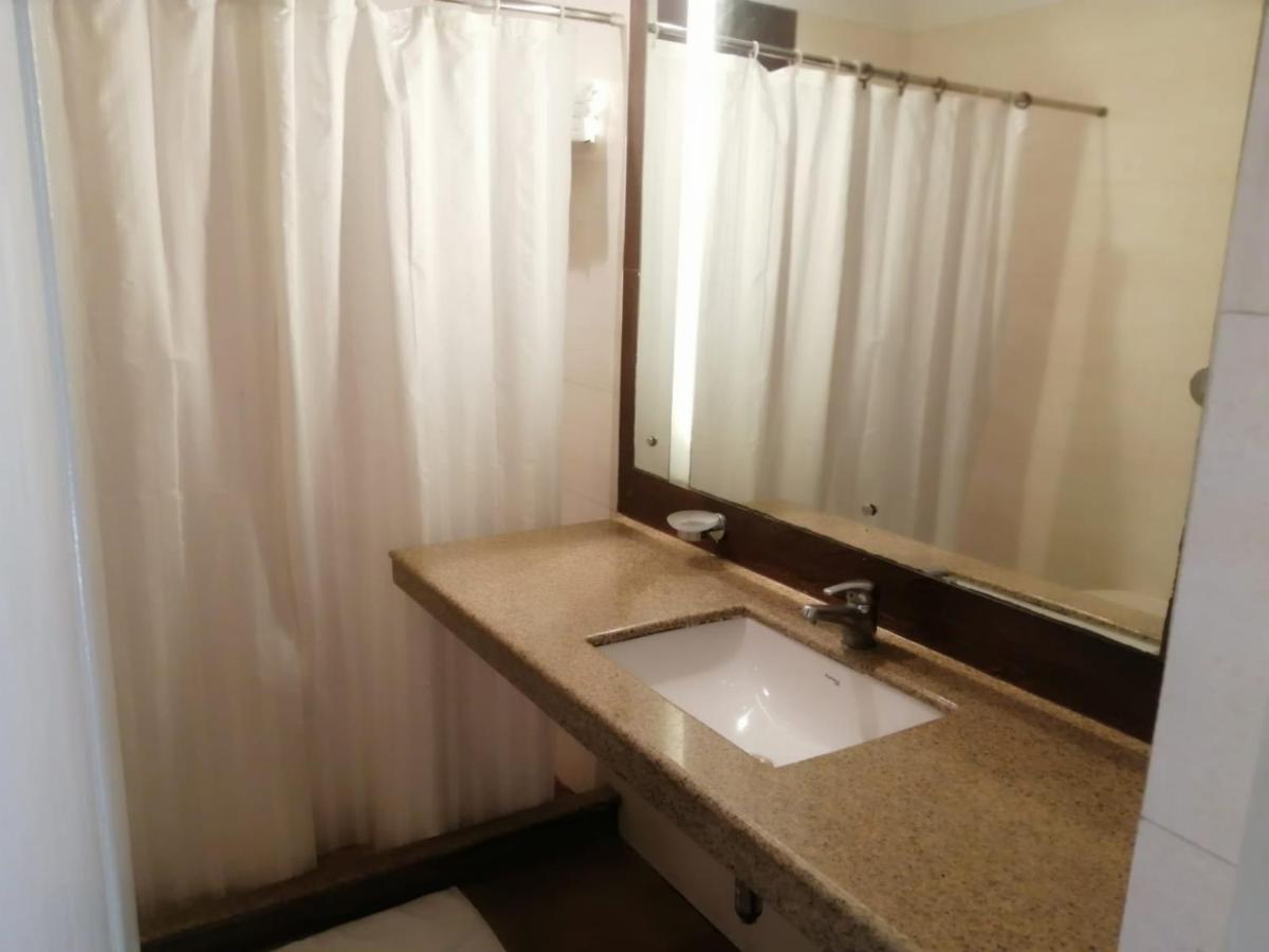 Kingston Resort Kanpur Dış mekan fotoğraf
