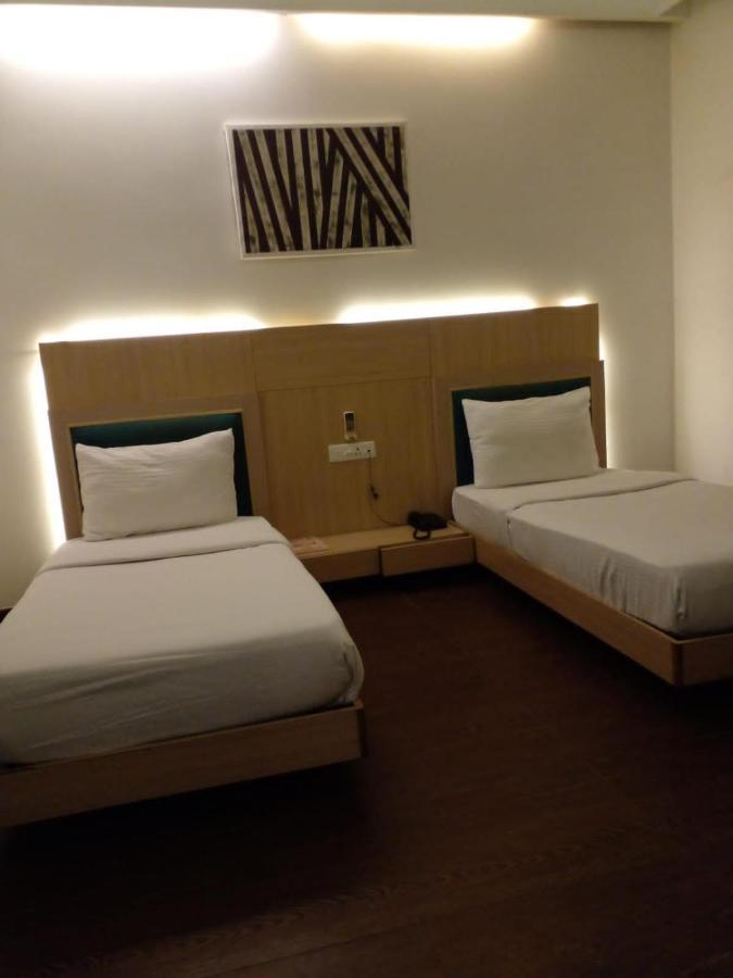 Kingston Resort Kanpur Dış mekan fotoğraf