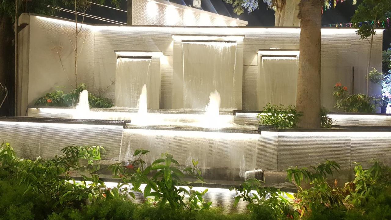 Kingston Resort Kanpur Dış mekan fotoğraf