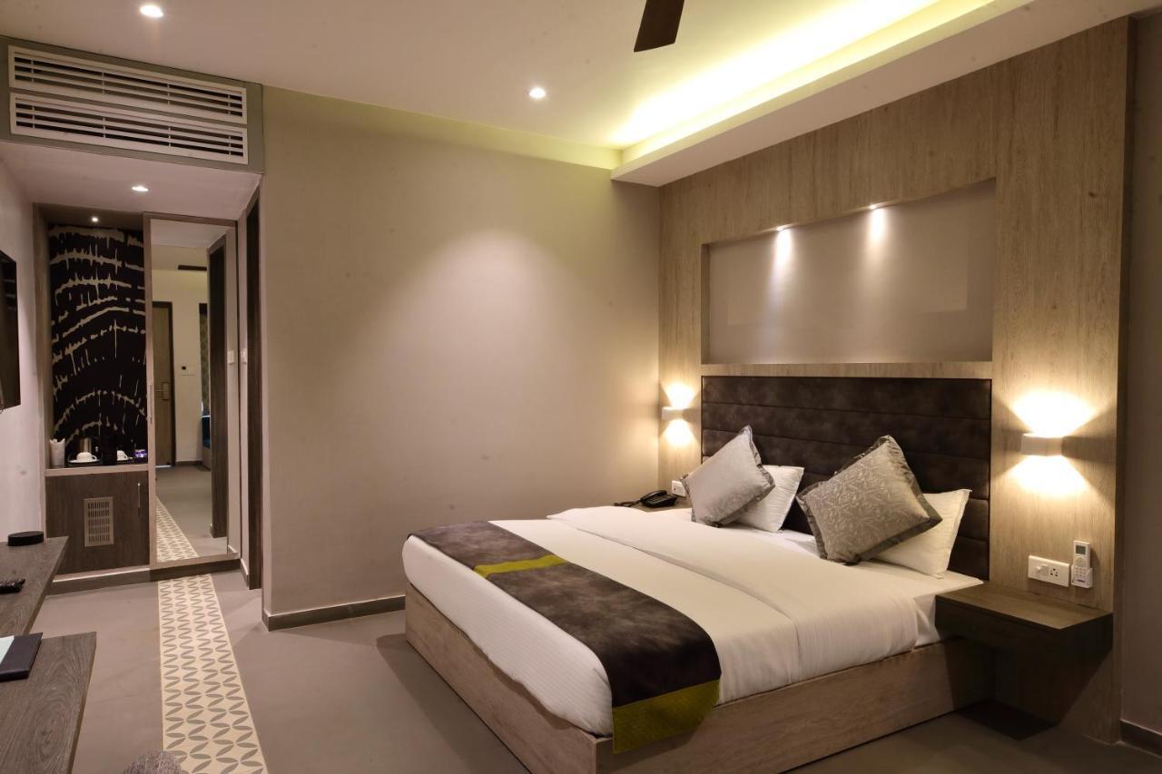 Kingston Resort Kanpur Dış mekan fotoğraf