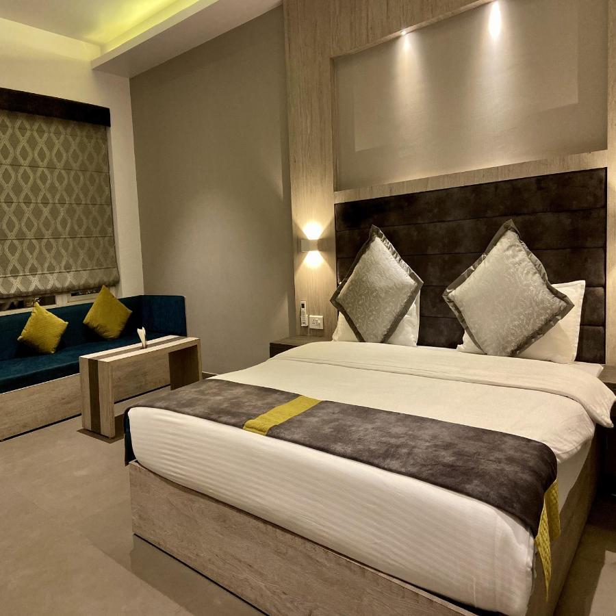 Kingston Resort Kanpur Dış mekan fotoğraf