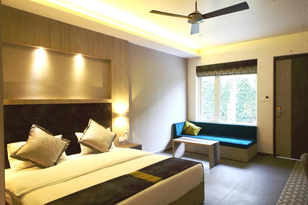 Kingston Resort Kanpur Dış mekan fotoğraf